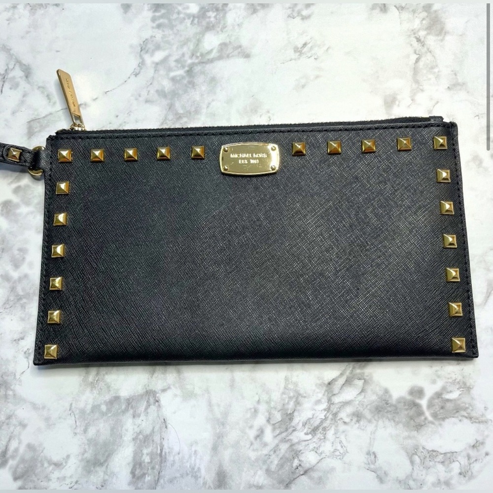 Michael Kors Sandrine Stud Leather Clutch - Black Saffiano leather